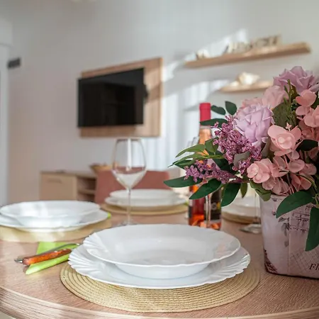 Le Bonheur Apartment