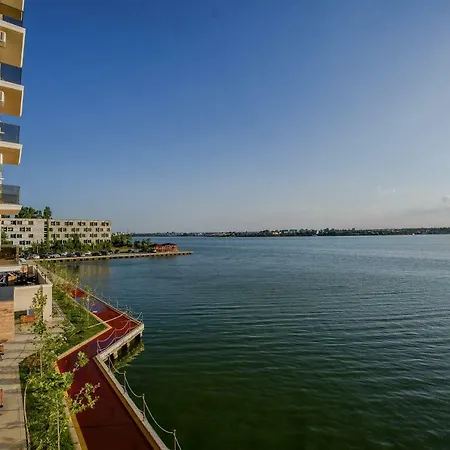 Le Bonheur Apartment Mamaia